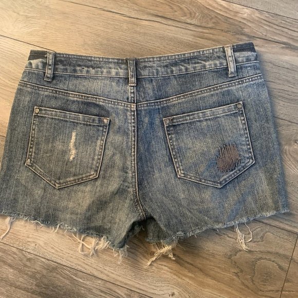 A.N.A. DISTRESSED CUT OFF STRETCH JEAN SHORTS 10-EUC - Picture 2 of 6